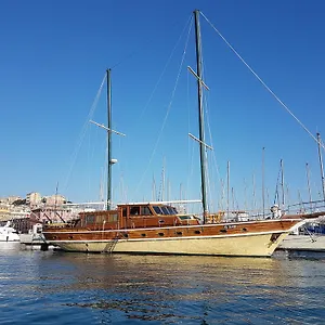 Lady Rose Botel Genova